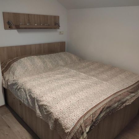 Apartman Високе-над-Їзероу Екстер'єр фото